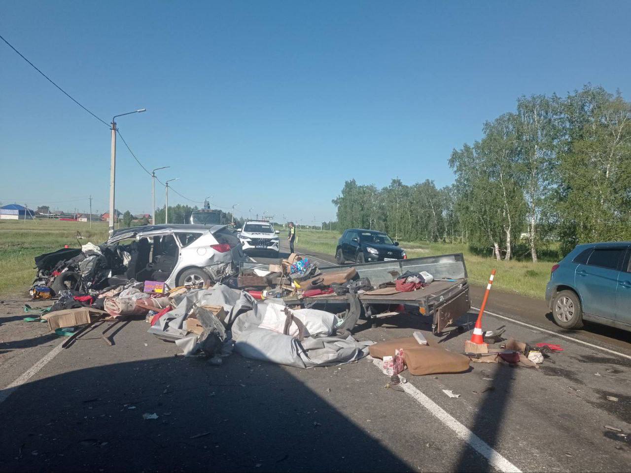 ❗️🚔Сотрудники Госавтоинспекции в Тюменской области устанавливают  обстоятельства ДТП, случившегося сегодня утром на 147-м километре  автодороги Шадринск-Ялуторовск. - Новости Армизонского района